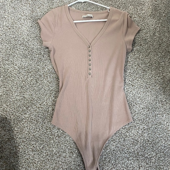 Abercrombie & Fitch Tops - Abercrombie & Fitch Women’s Bodysuit